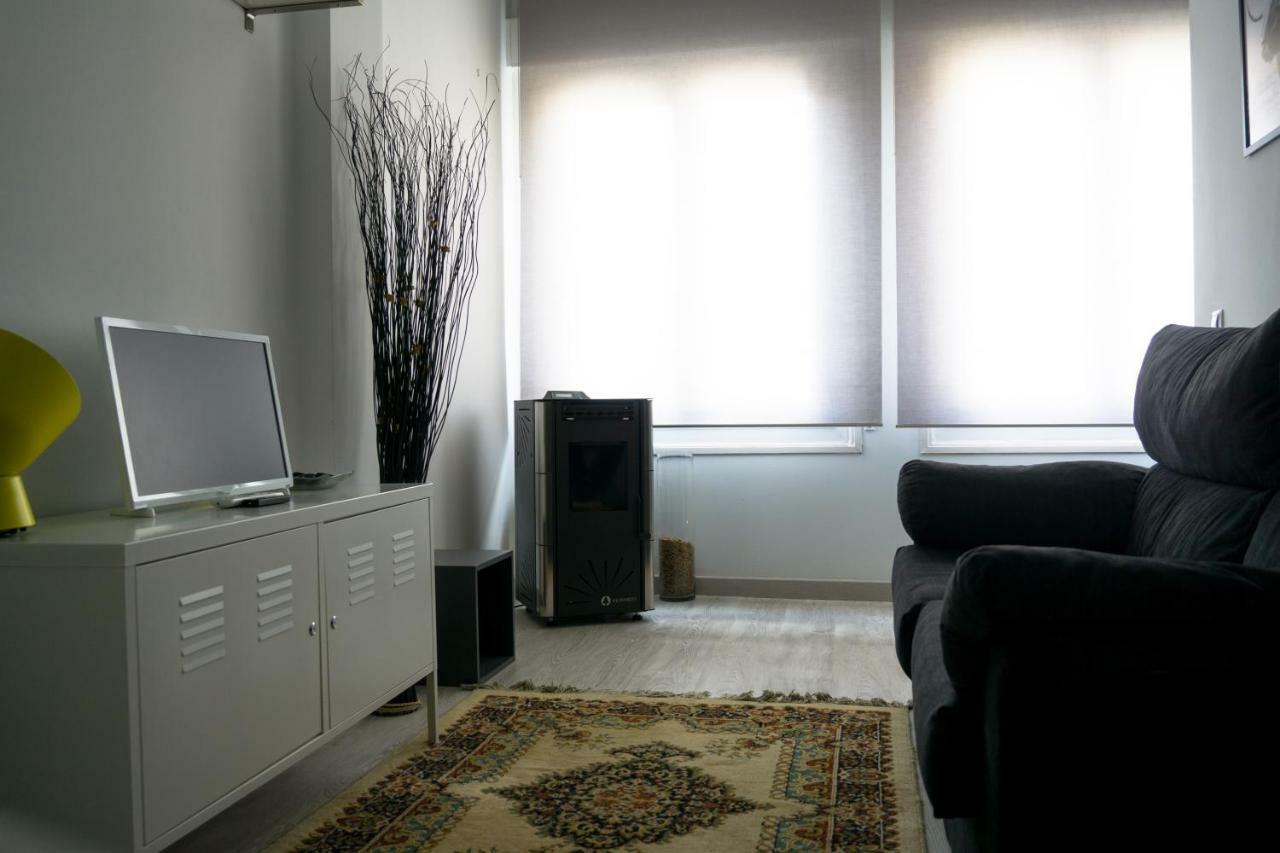 La Antigua Fonda Apartment Hervas Bagian luar foto