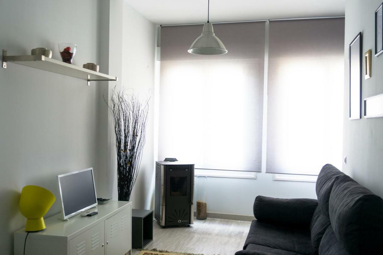 La Antigua Fonda Apartment Hervas Bagian luar foto