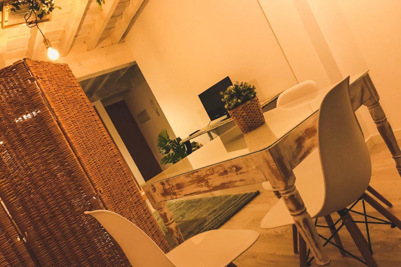 La Antigua Fonda Apartment Hervas Bagian luar foto